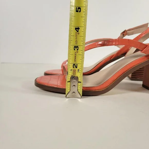 Halston Coral Vegan Leather Croc Pattern Strappy Sandal Block Heels Women Size 9 - Picture 5 of 11
